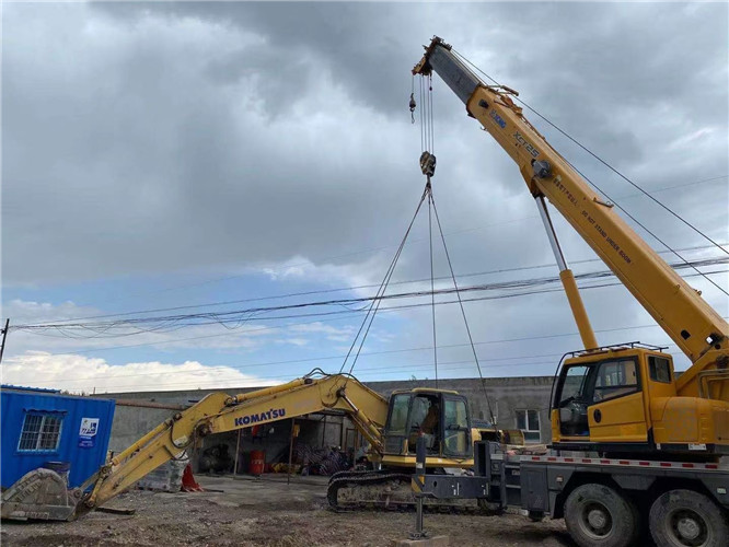 蓝田县25吨吊车的工作半径是多少？